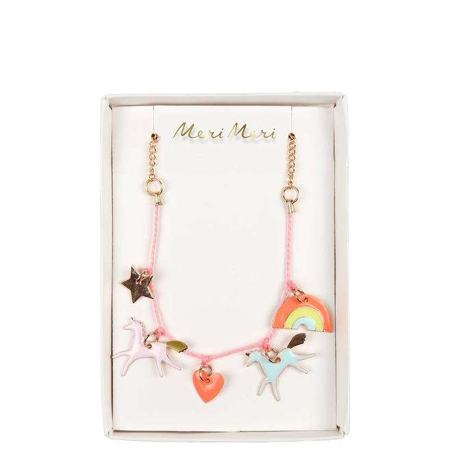 COLLIER À BRELOQUES EN ÉMAIL LICORNE