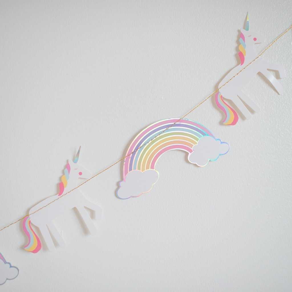 GUIRLANDES - FÊTE - LICORNE AVEC ARC-EN-CIEL