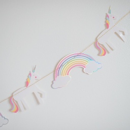 GUIRLANDES - FÊTE - LICORNE AVEC ARC-EN-CIEL