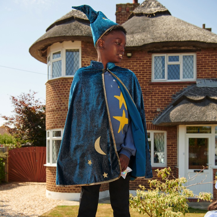 CAPE ET CHAPEAU DE MAGICIEN NUIT ÉTOILÉE 5-6ANS