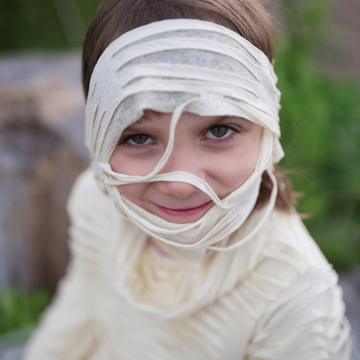 COSTUME DE  MOMIE AVEC PANTALON 5-6ANS